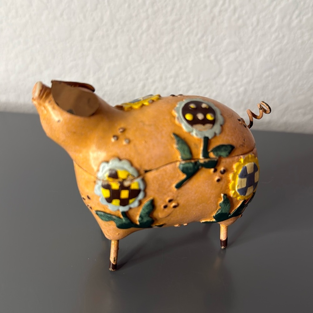 MEOW AT THE MOON Treasure Box Figurine - Pig - Thebe - Trinkets Harmony Ball